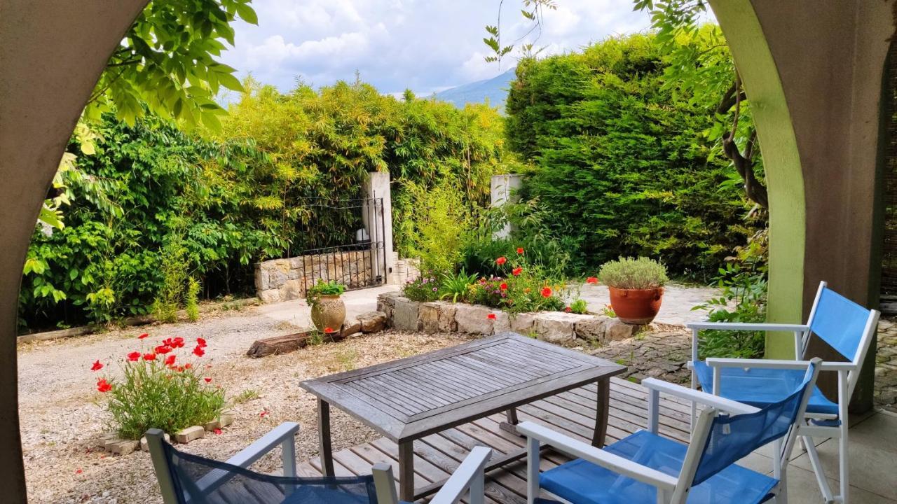 Bambou Entre Mer Et Montagnes Chateauneuf-Grasse Exterior foto